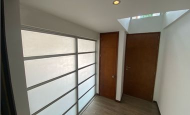 ESPECTACULAR CASA ALTOS DEL POBLADO SECTOR EXCLUSIVO EN MEDELLIN