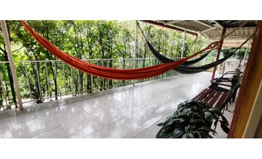 CASALOTE de 1000 M2 en 350 mill en Tena Cund, COL semiurbano