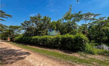 Se vende enorme lote de 10.000 m2, en condominio con escritura
