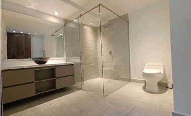 Apartamento En Arriendo, Aguacatala - Medellín