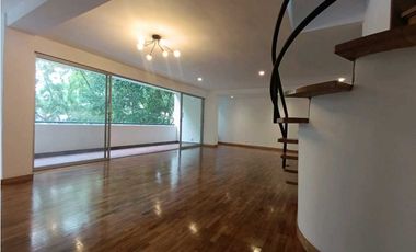 Apartamento En Arriendo, Aguacatala - Medellín