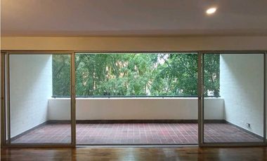 Apartamento En Arriendo, Aguacatala - Medellín