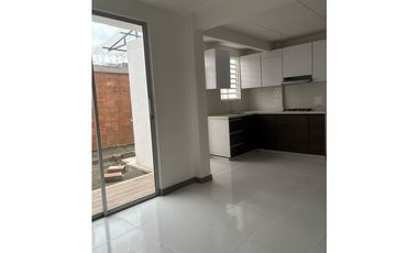 VENTA CASA UNIFAMILIAR PARA ESTRENAR BARRIO SANTA HELENA  ANDALUCIA