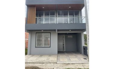 VENTA CASA UNIFAMILIAR PARA ESTRENAR BARRIO SANTA HELENA  ANDALUCIA