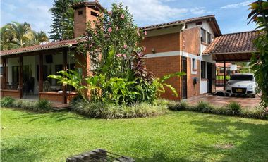 RENTA CASA ESTILO TRADICIONAL EN CONDOMINIO SECTOR COMBIA PEREIRA