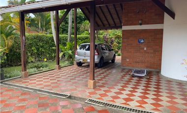 RENTA CASA ESTILO TRADICIONAL EN CONDOMINIO SECTOR COMBIA PEREIRA