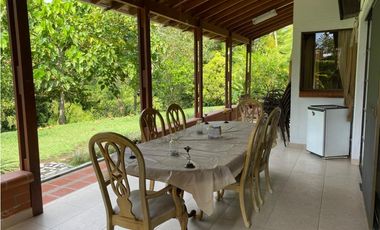 RENTA CASA ESTILO TRADICIONAL EN CONDOMINIO SECTOR COMBIA PEREIRA