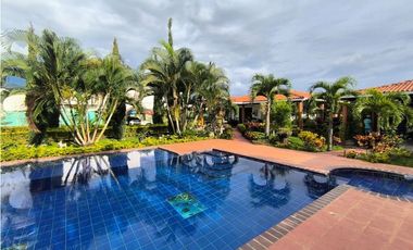 Finca en venta a puerta cerrada en parcelación Santa Elena El Cerrito