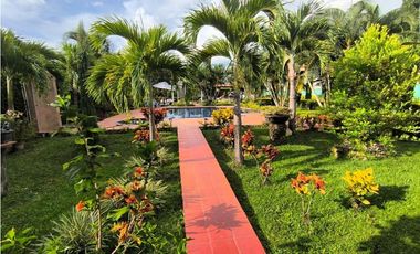 Finca en venta a puerta cerrada en parcelación Santa Elena El Cerrito