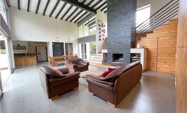 Casa Campestre amoblada en Arriendo ubicada en el Carmen de Viboral