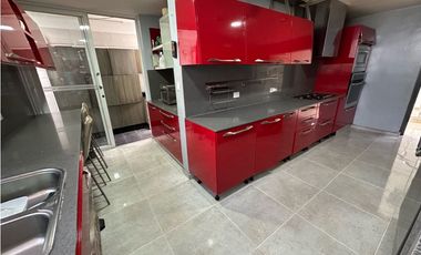 CASA DE CONJUNTO EN SECTOR LA CASTELLANA EN VENTA