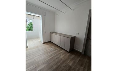 Casa en Venta con piscina, Poblado San Lucas en Medellín