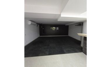Casa en Venta con piscina, Poblado San Lucas en Medellín