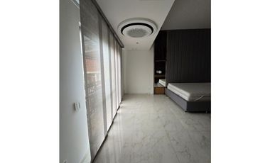 Casa en Venta con piscina, Poblado San Lucas en Medellín