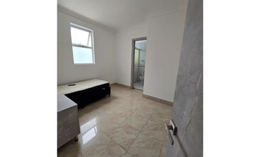 Casa en Venta con piscina, Poblado San Lucas en Medellín