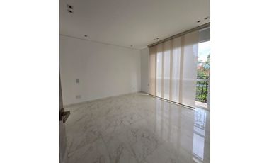 Casa en Venta con piscina, Poblado San Lucas en Medellín