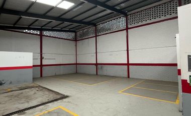 Renta de bodega cerca de Av. Periodismo