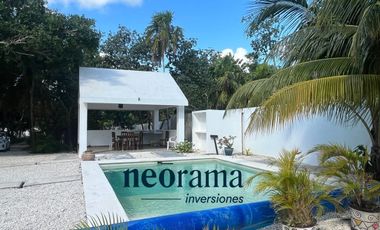 Venta de casa con amplio terreno en Puerto Morelos