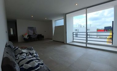 CASA TIPO VILLA EN VENTA EN CONKAL, CON ALBERCA, MERIDA YUCATAN