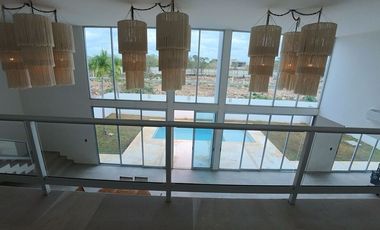 CASA TIPO VILLA EN VENTA EN CONKAL, CON ALBERCA, MERIDA YUCATAN