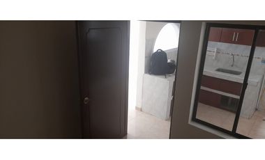 ALQUILER DE CASA 1er PISO  BARRIO OASIS DE COMFANDI
