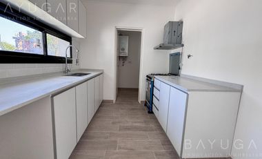 Venta Casa en Barrio San Ramon - Pilar de Este - Zelaya
