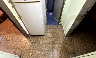 Venta casa 3 ambientes con cochera en Quilmes Oeste