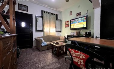 Venta casa 3 ambientes con cochera en Quilmes Oeste