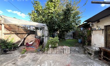 Venta casa 3 ambientes con cochera en Quilmes Oeste