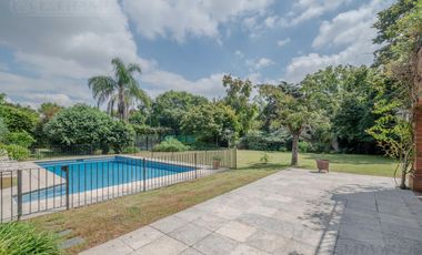 Impecable casa en venta en Las Lomas de San Isidro