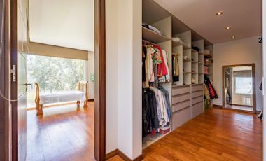 Casa en Venta 412m² · 5 ambientes 2 cocheras con Piscina en Barrio Palos Verdes Fisherton