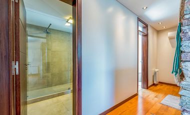 Casa en Venta 412m² · 5 ambientes 2 cocheras con Piscina en Barrio Palos Verdes Fisherton