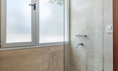 Casa en Venta 412m² · 5 ambientes 2 cocheras con Piscina en Barrio Palos Verdes Fisherton