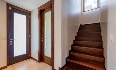 Casa en Venta 412m² · 5 ambientes 2 cocheras con Piscina en Barrio Palos Verdes Fisherton