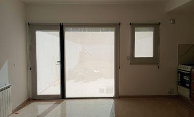 DUPLEX A ESTRENAR- Bº PERTICONE- CENTENARIO
