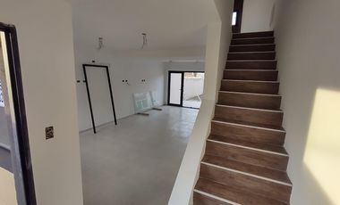 DUPLEX A ESTRENAR- Bº PERTICONE- CENTENARIO