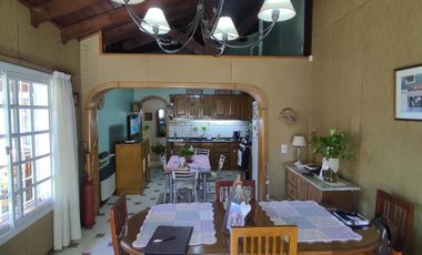 CHALET 3 AMBIENTES A MTS DE AV. H. YRIGOYEN