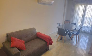 Departamento amoblado 1 dormitorio con cochera en alquiler