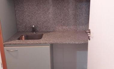 2 amb. al frente. Cochera.  Dorm. Suite, Balcón aterrazado. Amenities