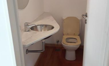 2 amb. al frente. Cochera.  Dorm. Suite, Balcón aterrazado. Amenities