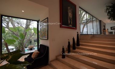 Casa en Colinas de San Javier de Lujo con alberca en Venta