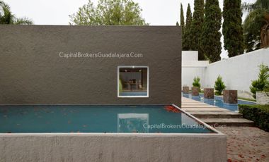 Casa en Colinas de San Javier de Lujo con alberca en Venta