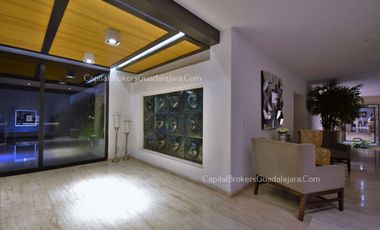 Casa en Colinas de San Javier de Lujo con alberca en Venta