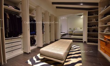 Casa en Colinas de San Javier de Lujo con alberca en Venta