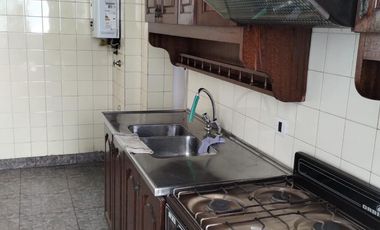 DEPARTAMENTO 4 AMBIENTES USO PROFESIONAL