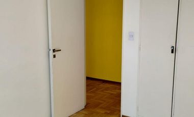 DEPARTAMENTO 4 AMBIENTES USO PROFESIONAL