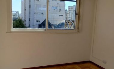 DEPARTAMENTO 4 AMBIENTES USO PROFESIONAL