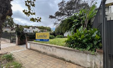Excelente terreno zona residencial, 10 x 30 c/construccion a refaccionar apto credito