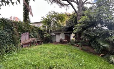 Excelente terreno zona residencial, 10 x 30 c/construccion a refaccionar apto credito