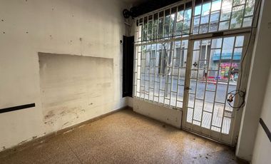 Moreno 2400. Local comercial en alquiler 17m2. Balvanera.